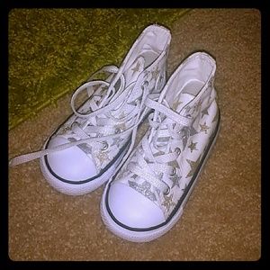 High top toddler converse size 7